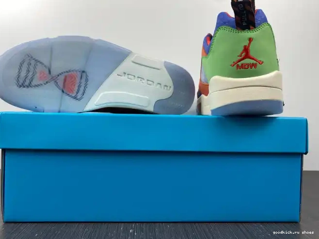 Doernbecher DR6287-486 Air Low Jordan 5 0501